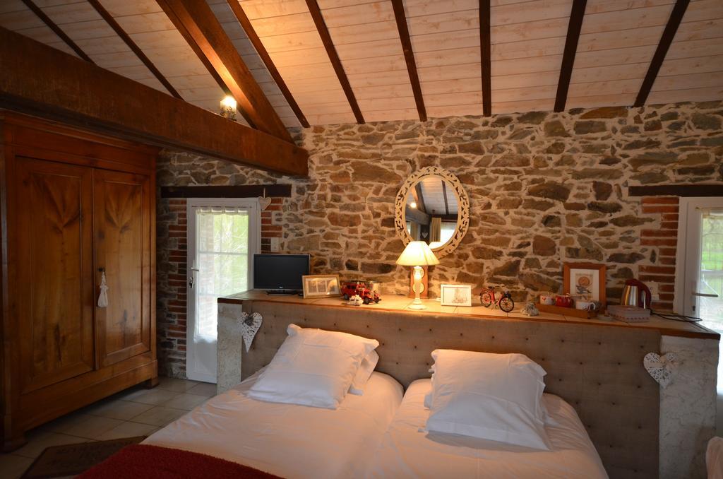 Bed and Breakfast L'Arbre d'Alaïs à Saint-Fulgent Extérieur photo