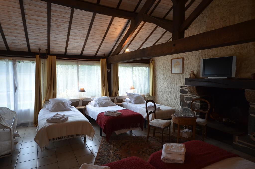 Bed and Breakfast L'Arbre d'Alaïs à Saint-Fulgent Extérieur photo